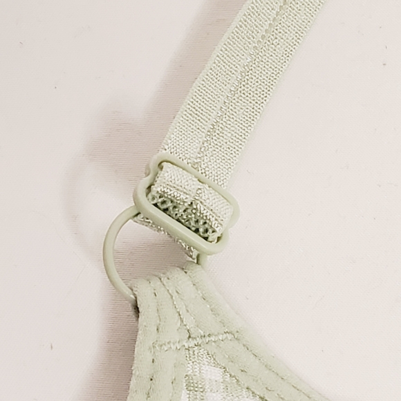 Girls Wireless Training Bralette - Picture 4 of 7